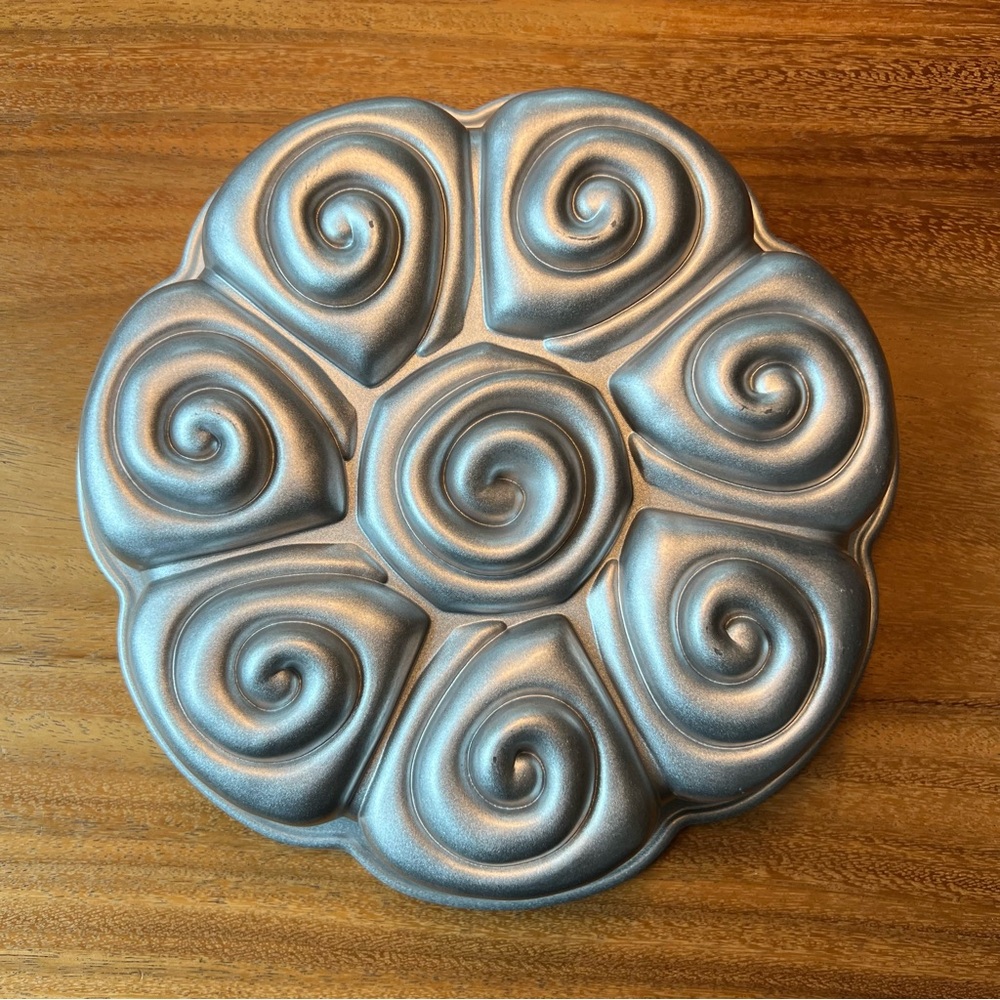 Nordic Ware Cinnamon Bun Pull-Apart